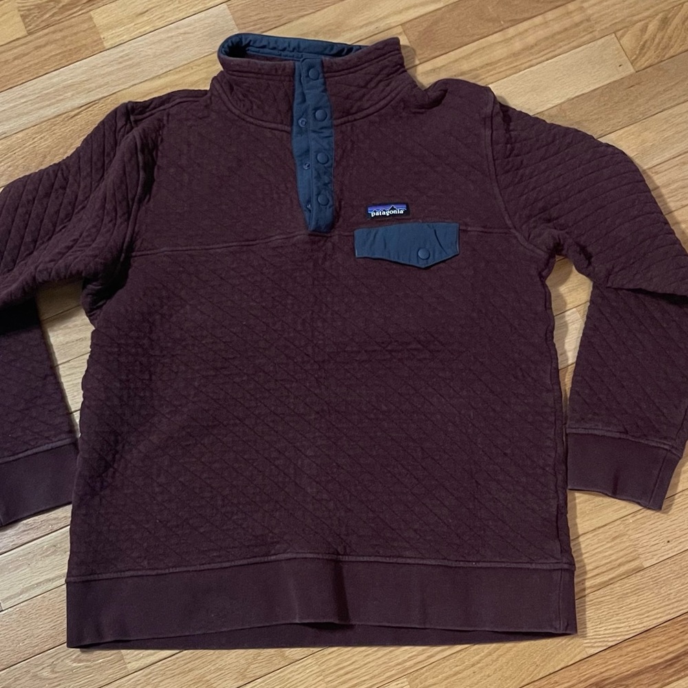 Patagonia Quilted Pullover Maroon and Gray